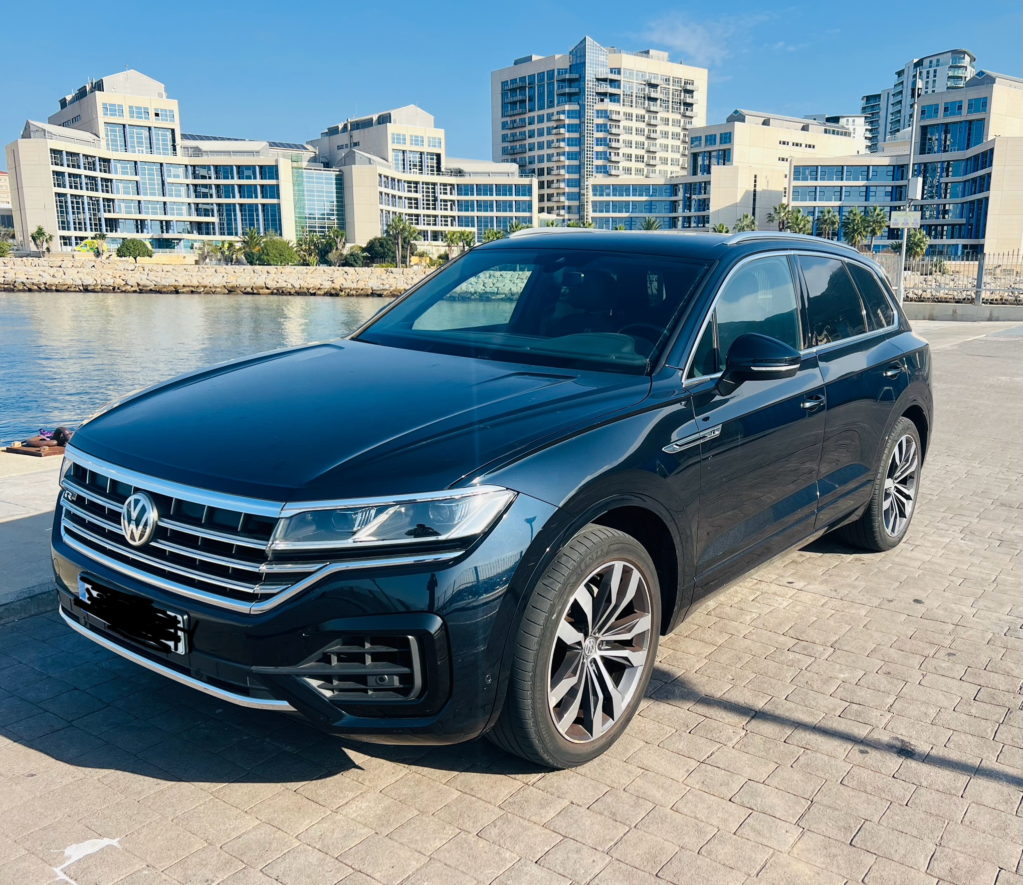 Volkswagen Touareg 2019 5 doors 5 seats Diesel Automatic