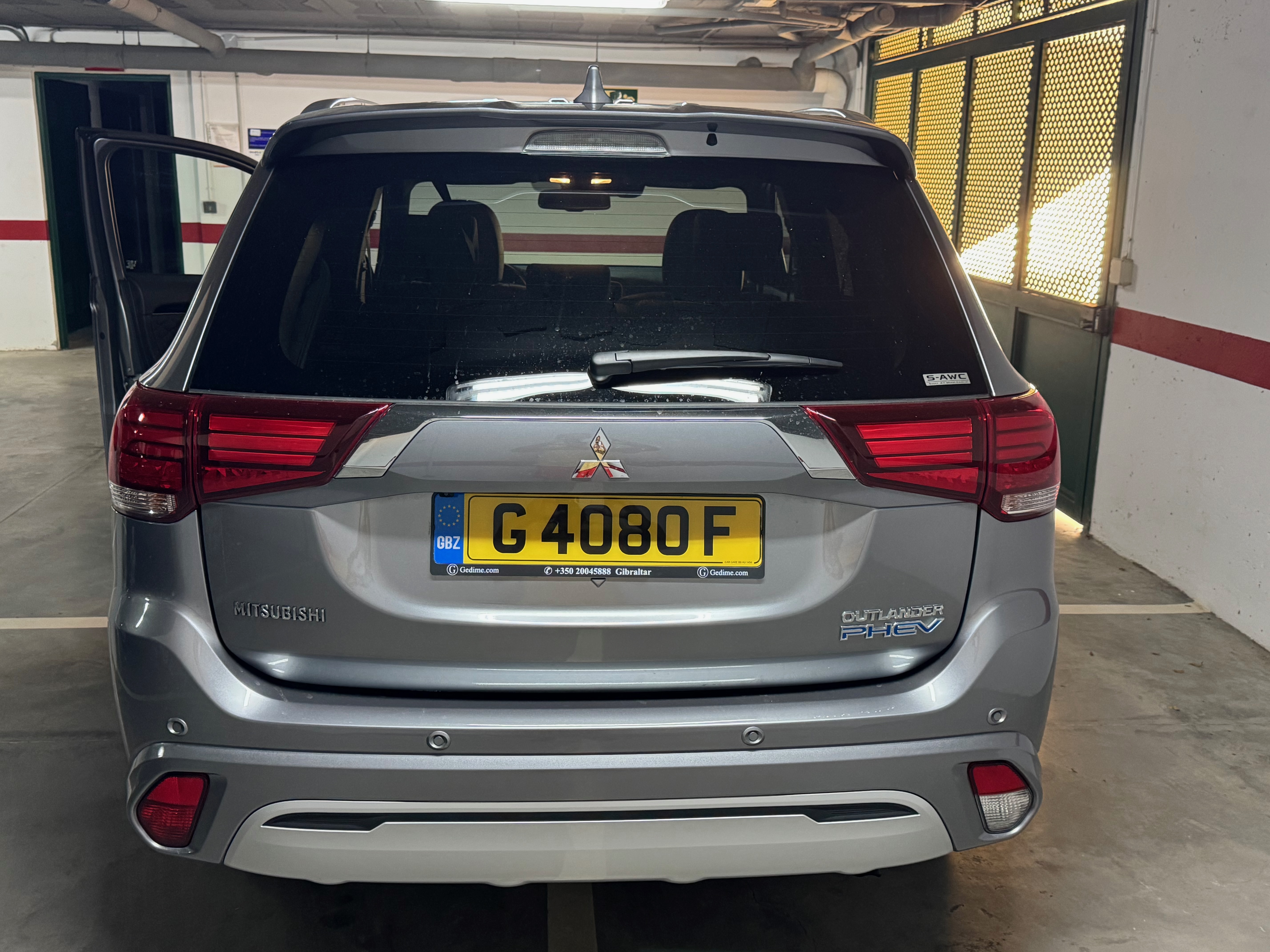 Mitsubishi MITSUBISHI OUTLANDER ESTATE 2.4 PHEV 5h 5dr Auto (September 2018 - June 2019) 2019 5 doors 5 seats Petrol Automatic